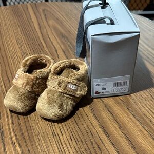 UGG Tan Baby Booties- Size 2/3, Gently Used Condition.